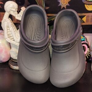 Gray Crocs At Work Bistro Comfort Slip Resistant Clogs Womens Size 8/mens Size 6